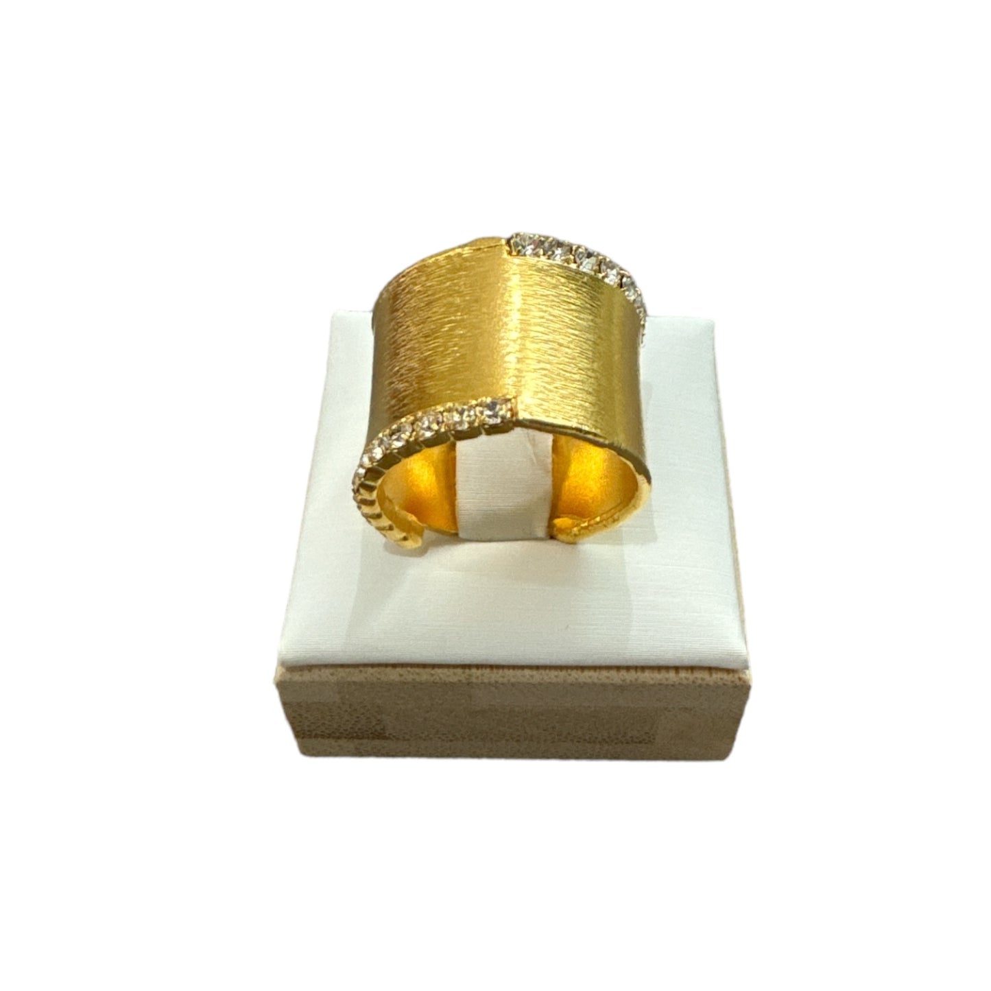 CRYSTAL LINE RING