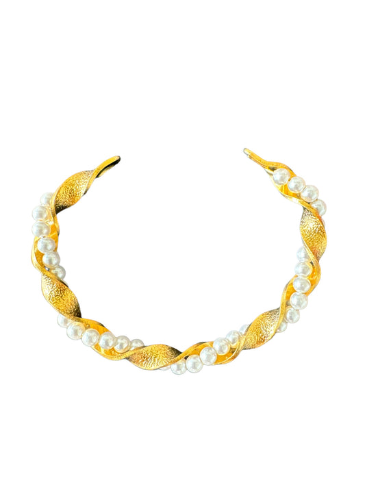 COILED PEARL BRACELET