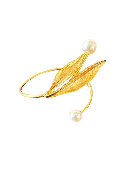 PEARL PETAL BRACELET